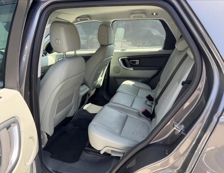 Land Rover Discovery Sport 15