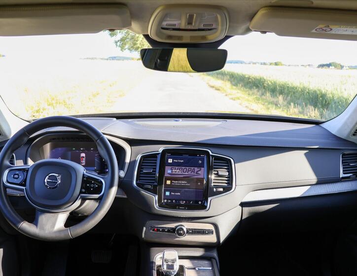 Volvo XC90 33