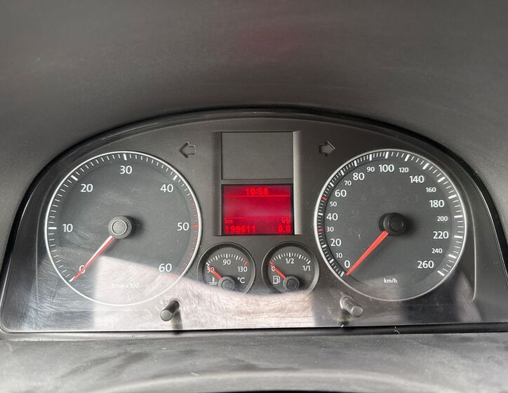 Volkswagen Caddy 11