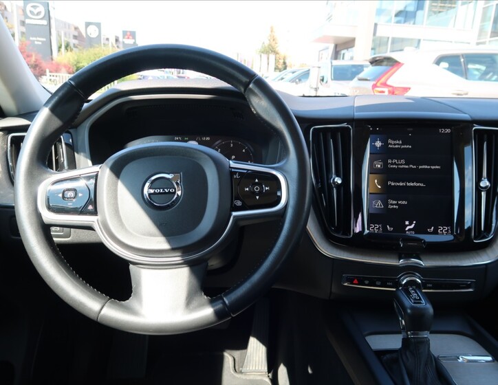 Volvo XC60 15