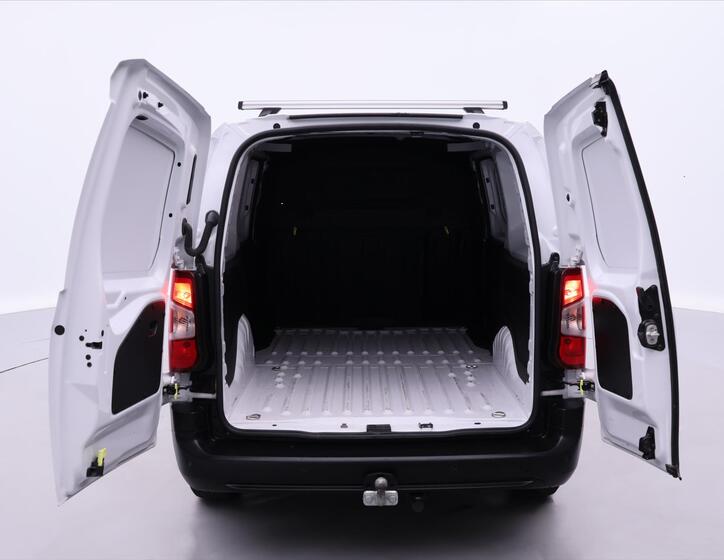 Toyota ProAce 9