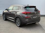 Hyundai Tucson 4