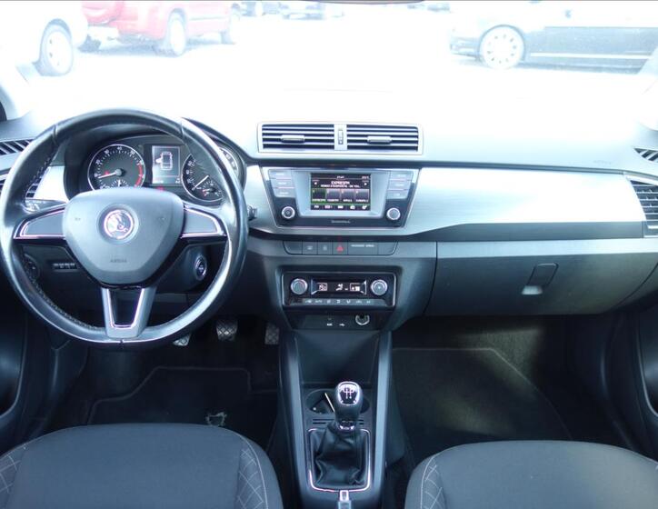 Škoda Fabia 16