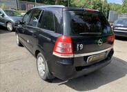 Opel Zafira 7