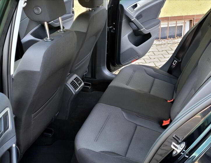 Volkswagen Golf 22