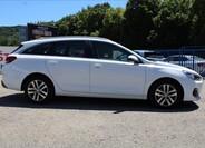 Hyundai i30 4