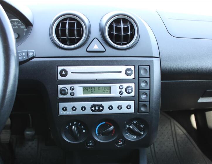 Ford Fiesta 16