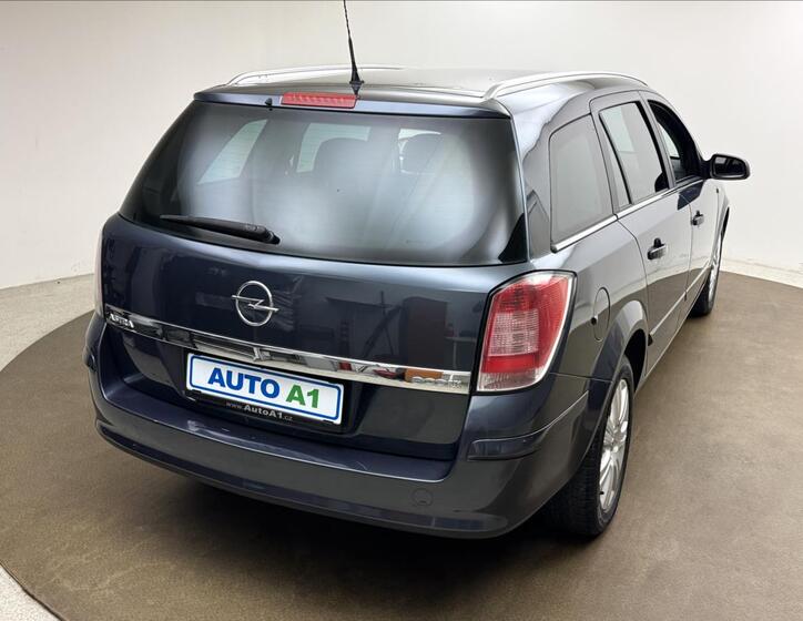 Opel Astra 4