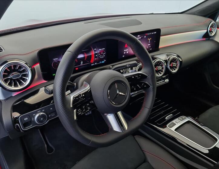 Mercedes-Benz CLA 9