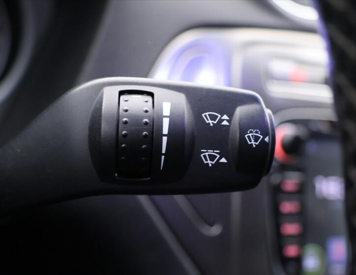 Ford Mondeo 18