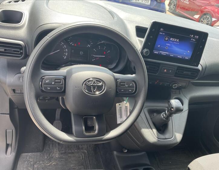 Toyota ProAce City 14