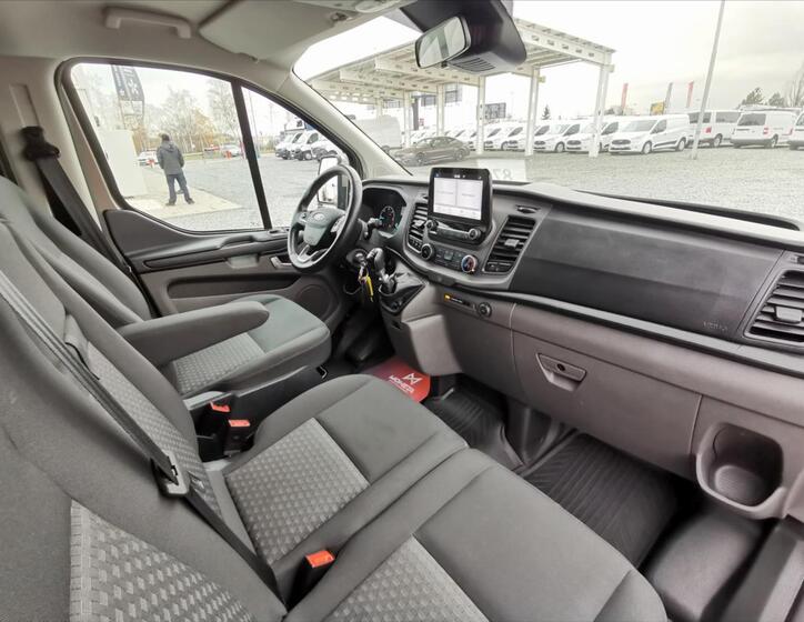 Ford Transit Custom 8