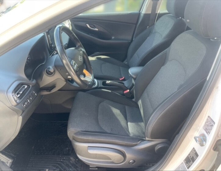 Hyundai i30 6