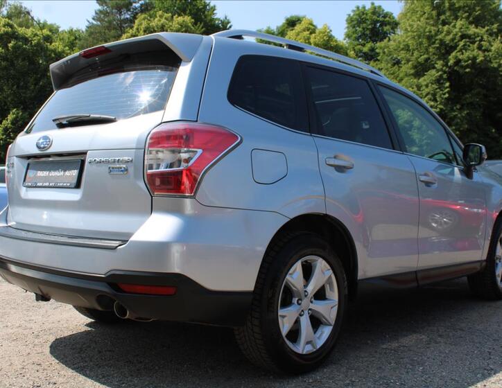 Subaru Forester 5