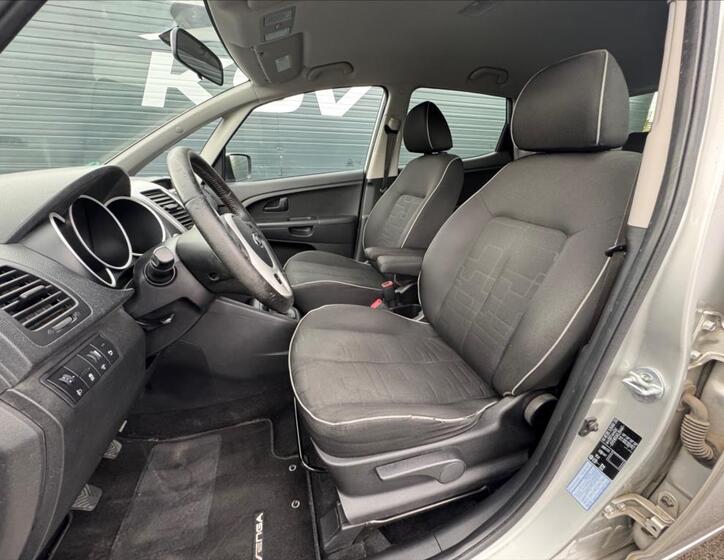 KIA Venga 13