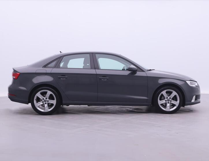 Audi A3 8