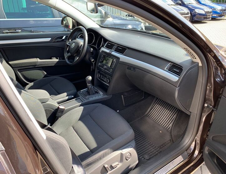 Škoda Superb 19