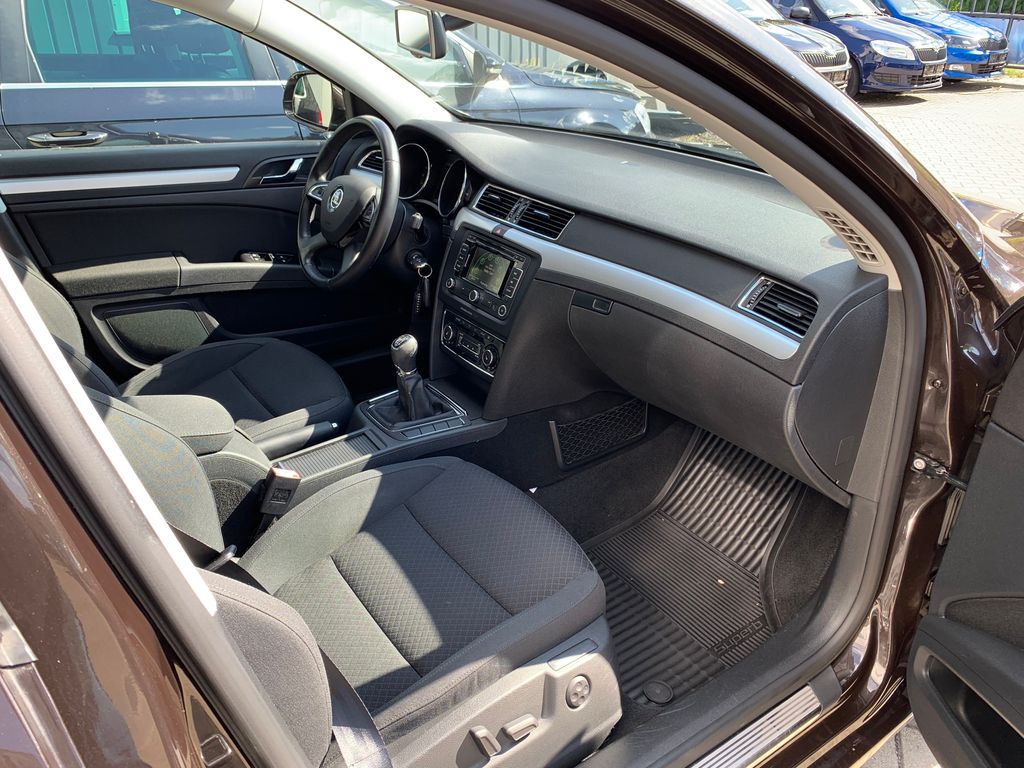 Škoda Superb