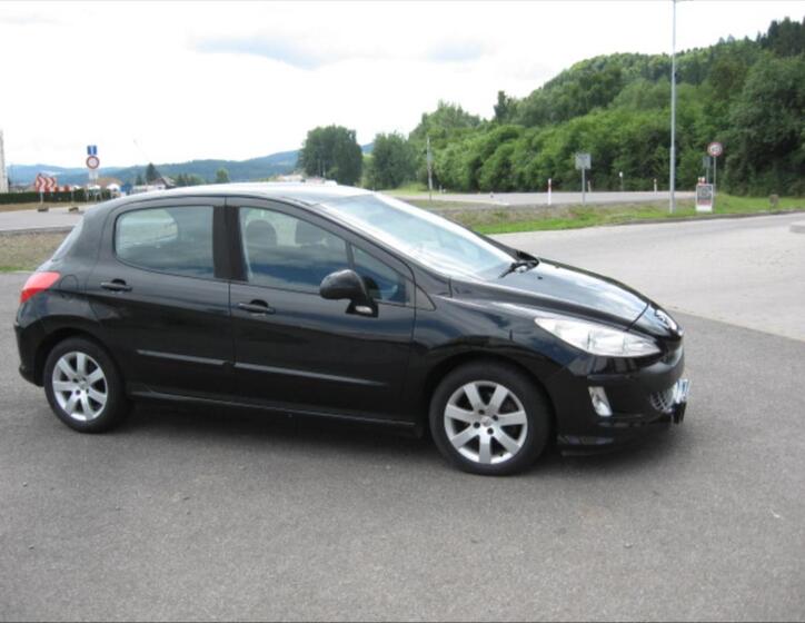 Peugeot 308 4