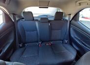 Toyota Yaris 10