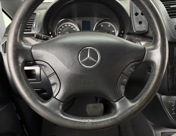 Mercedes-Benz Viano 9