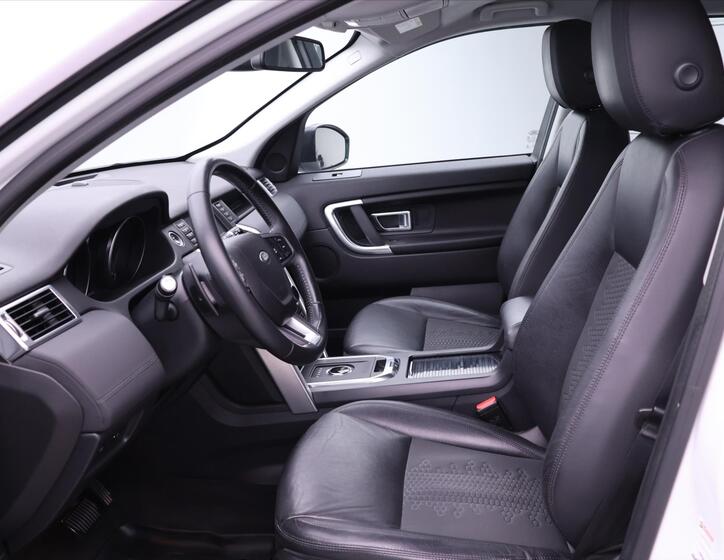 Land Rover Discovery Sport 11