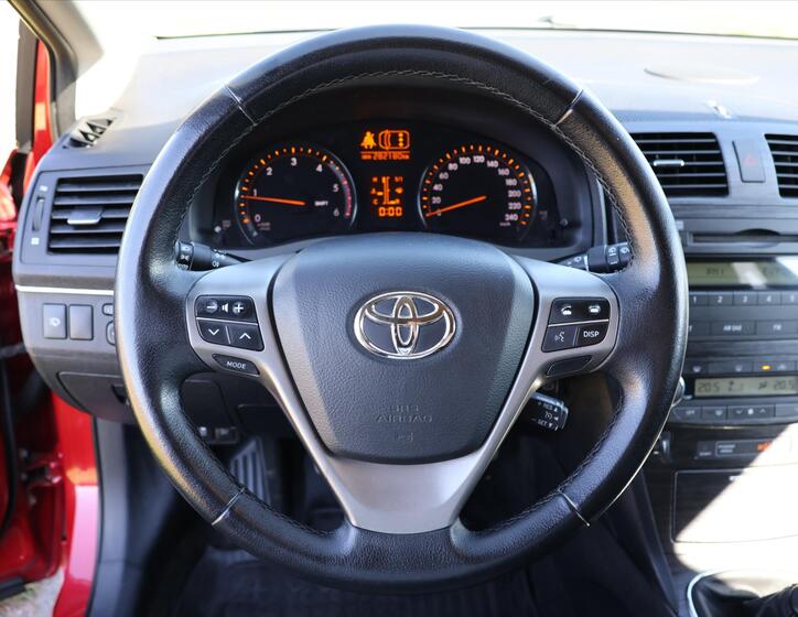Toyota Avensis 17