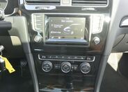 Volkswagen Golf 22