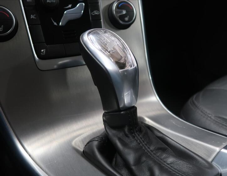 Volvo XC60 24
