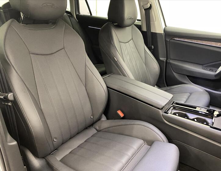 Škoda Superb 8