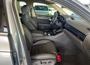 Volkswagen Touareg 13