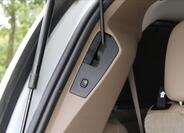Chrysler Town & Country 12