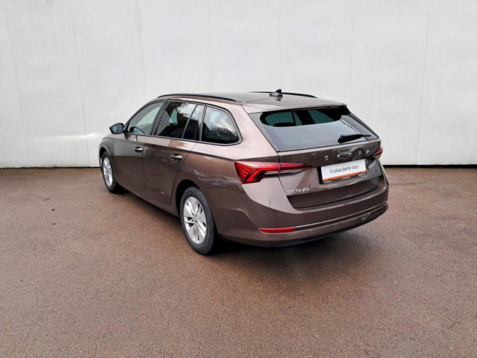Škoda Octavia 23