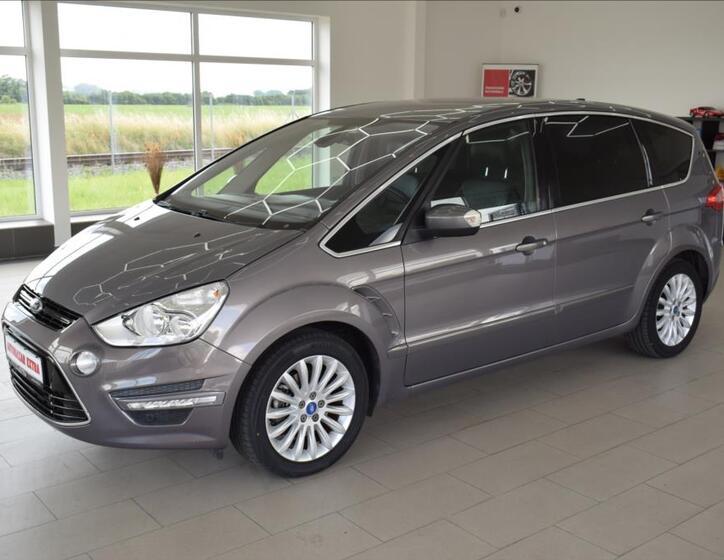 Ford S-MAX 1