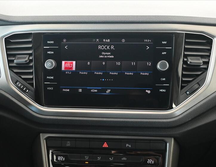 Volkswagen T-Roc 19