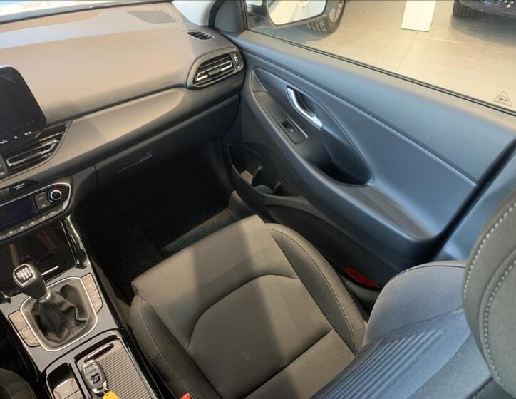 Hyundai i30 20