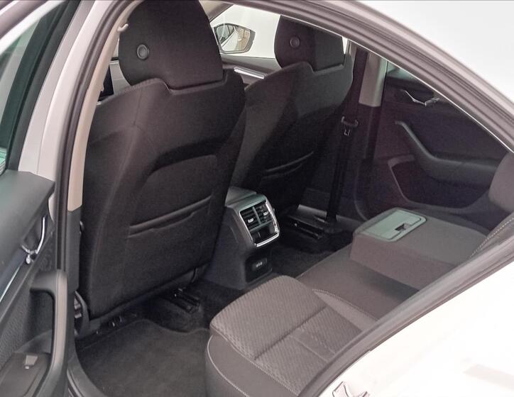 Škoda Octavia 14