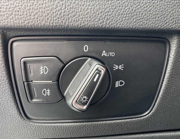 Volkswagen Passat 25