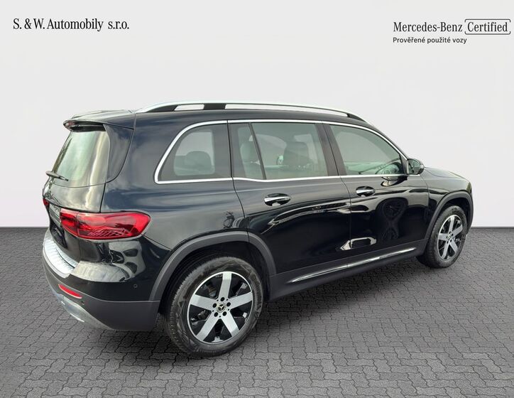 Mercedes-Benz GLB 8