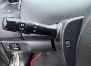 Toyota Yaris 30