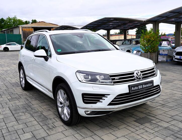 Volkswagen Touareg 8