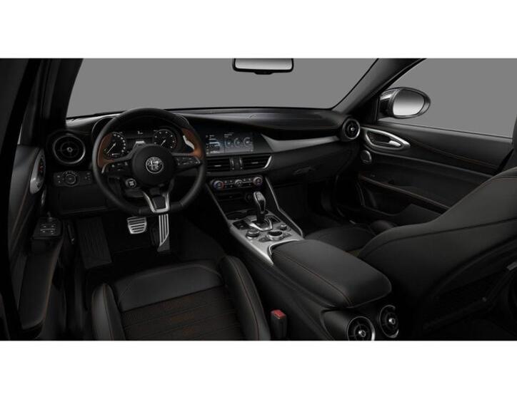 Alfa Romeo Giulia 5