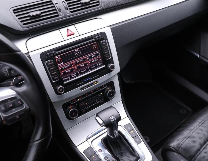Volkswagen Passat CC 21