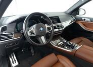 BMW X7 11