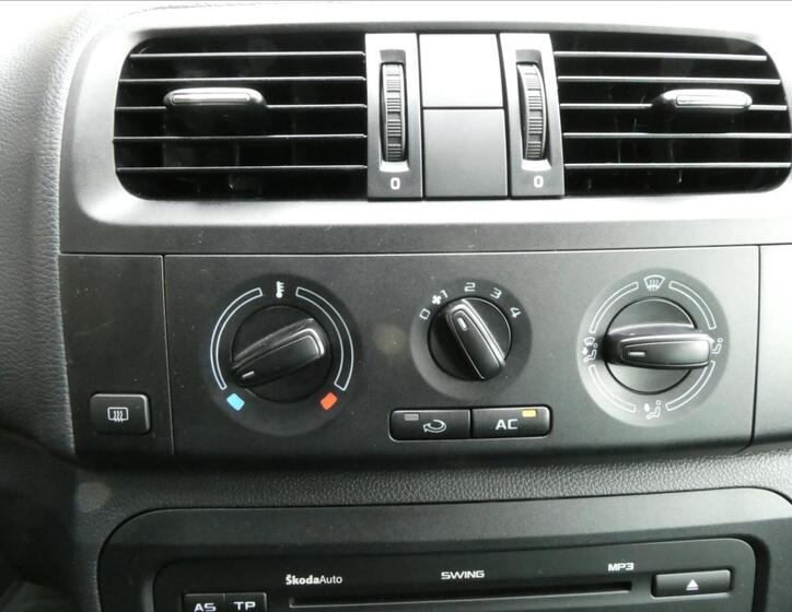 Škoda Roomster 30
