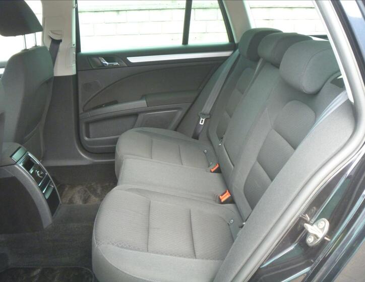Škoda Superb 13