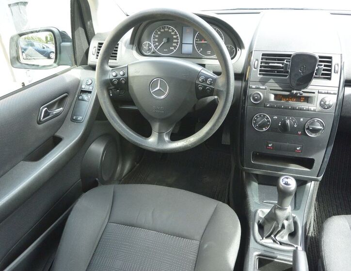 Mercedes-Benz Třídy A 12