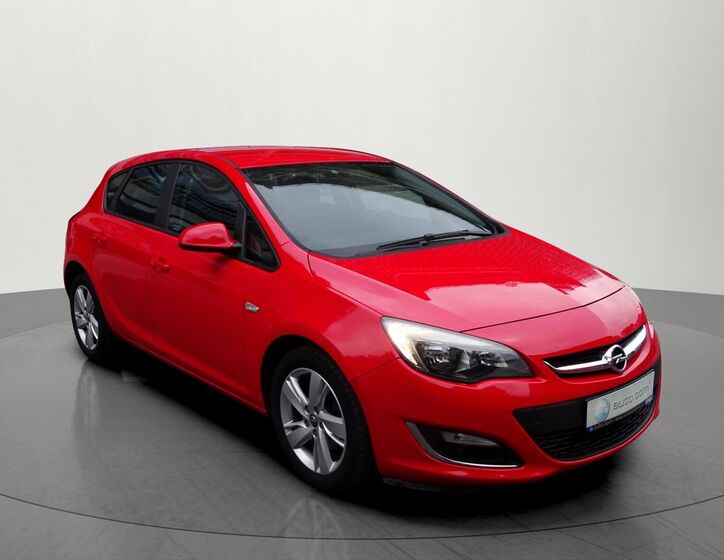 Opel Astra 6