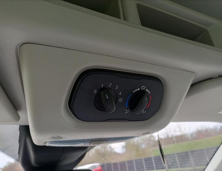 Ford Transit 17