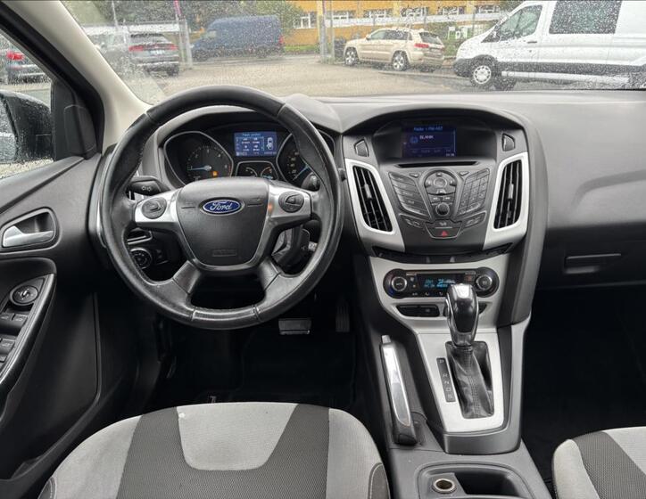 Ford Focus 8